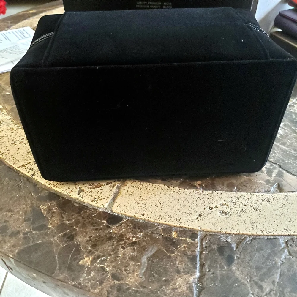 Ysl Yves Saint Laurent premium zipper vanity makeup case black noir New in box
